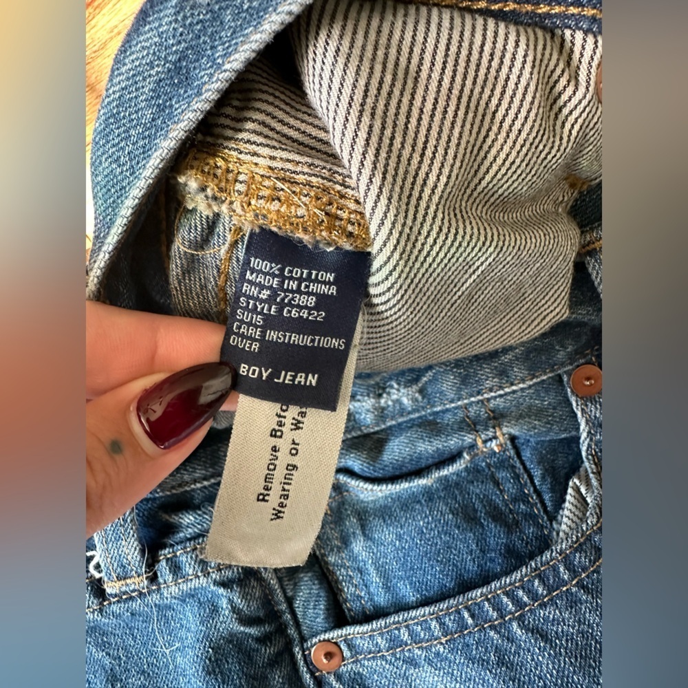 Madewell women’s distressed boyjean style jeans. Size 28. - Picture 6 of 9